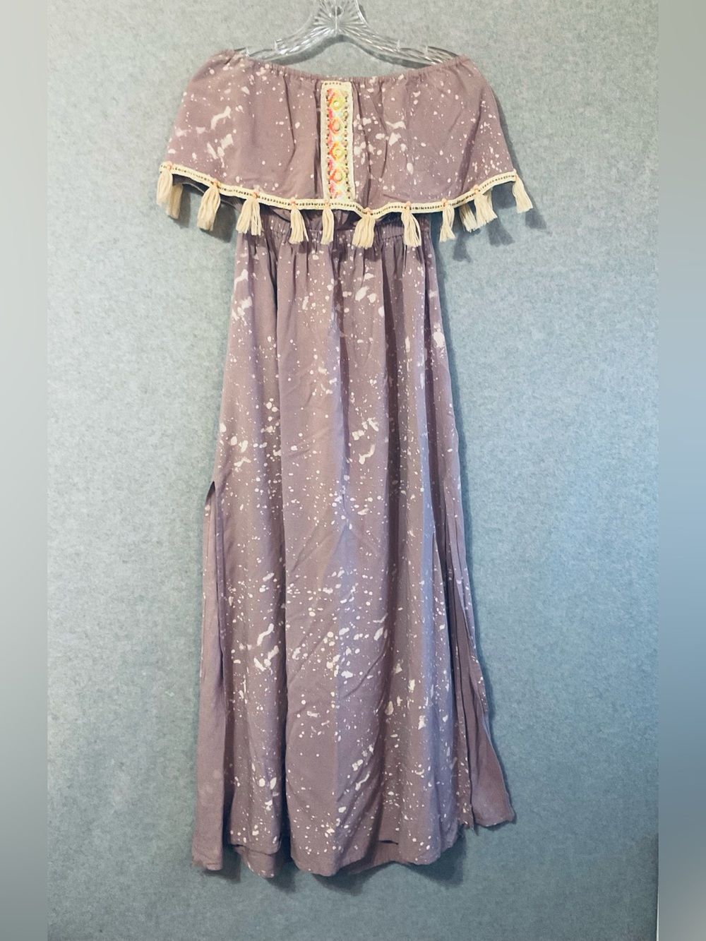 Skemo Girls Off-Shoulder Tassel Maxi Dress Mauve with White Splatter Sz S"AS IS"